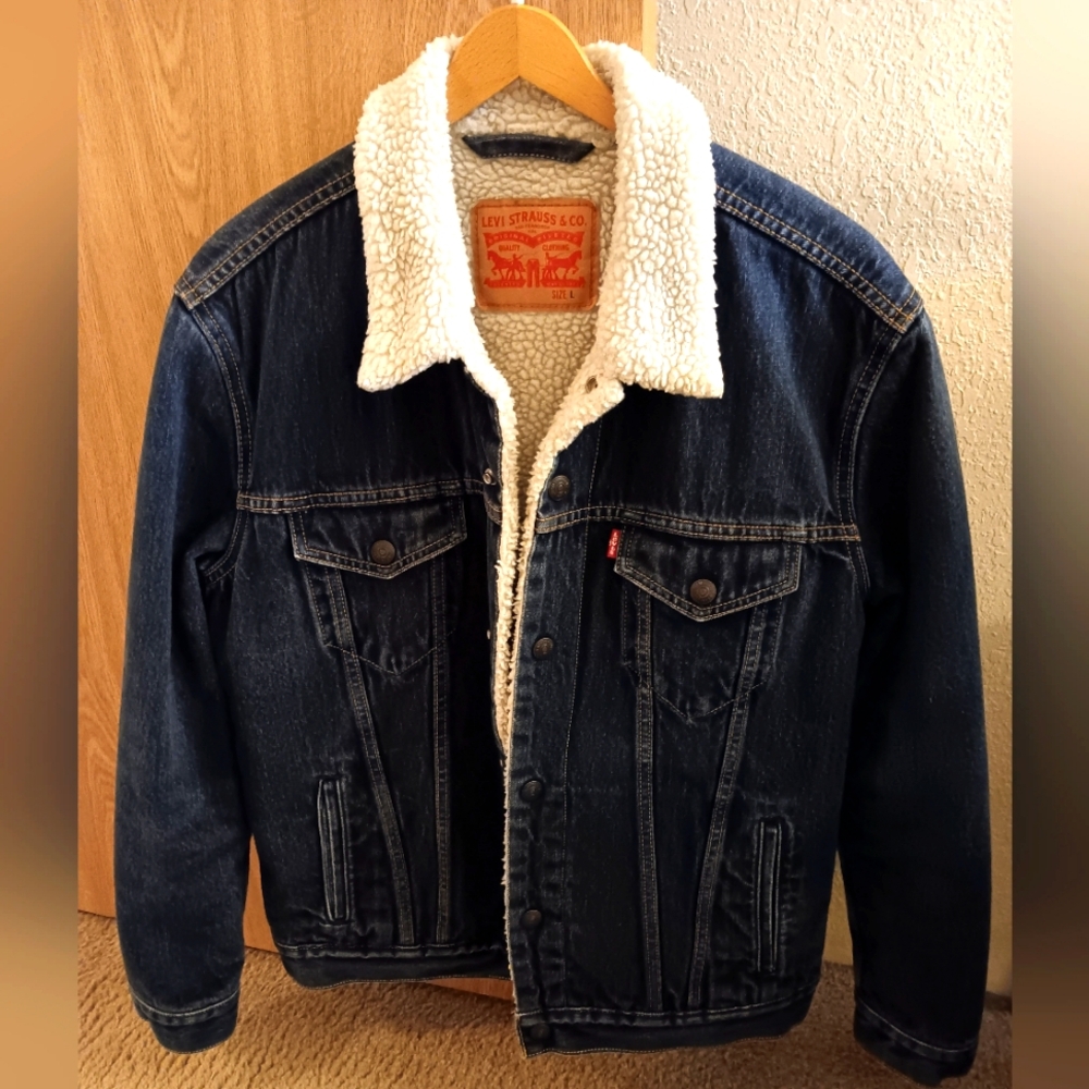 Levi's Blue Denim Jacket with White Sherpa Lining